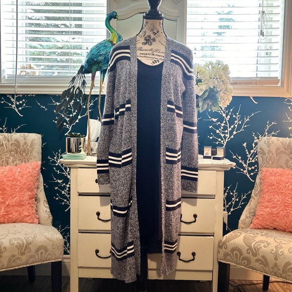 BEAUTIFUL, aerie , long blue and white cardigan, size S - Picture 6 of 13